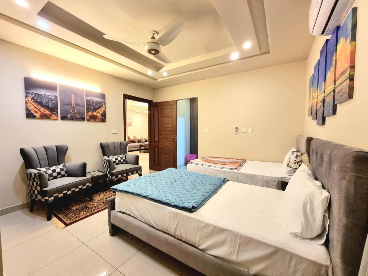 Luxurious Landing Apartments & Suites Bahria Town Rawalpindi Exterior photo